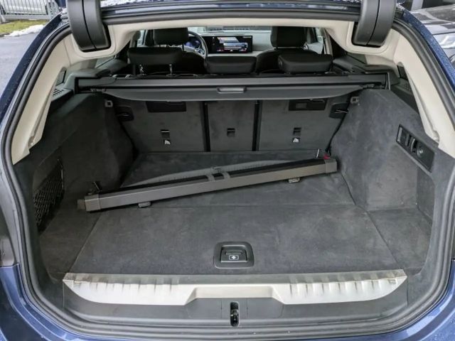 BMW 330 330e Touring