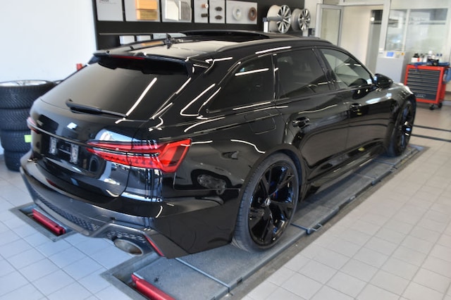 Audi RS6 Avant Quattro