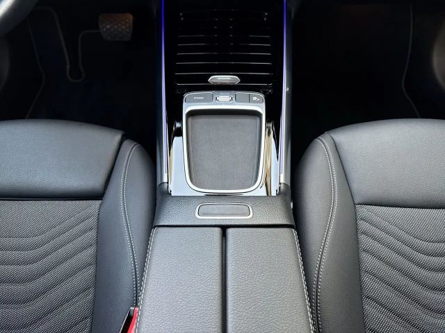 Mercedes-Benz GLA 250 GLA 250 e