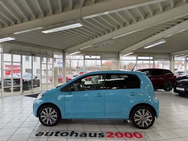 Volkswagen up! Active