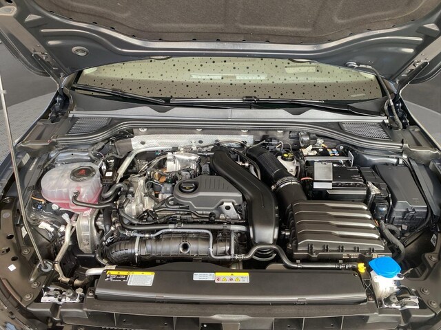 Volkswagen Golf 1.5 TSI Golf VIII