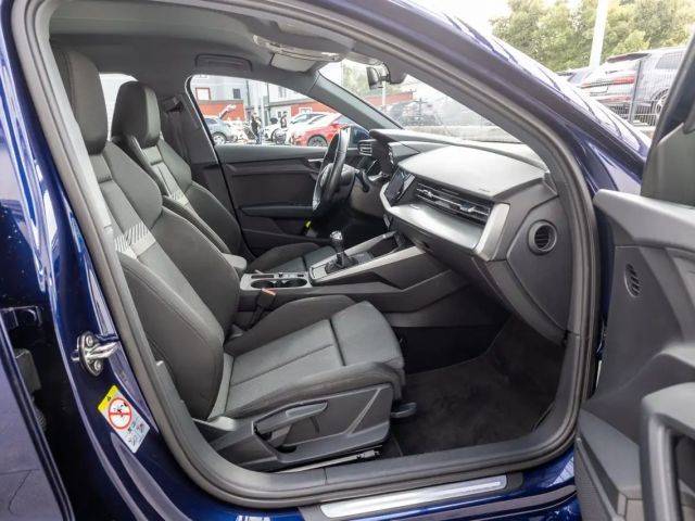 Audi A3 30 TFSI Sedan Sportback