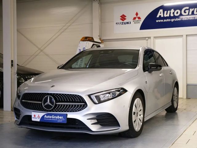 Mercedes-Benz A 200 AMG Line