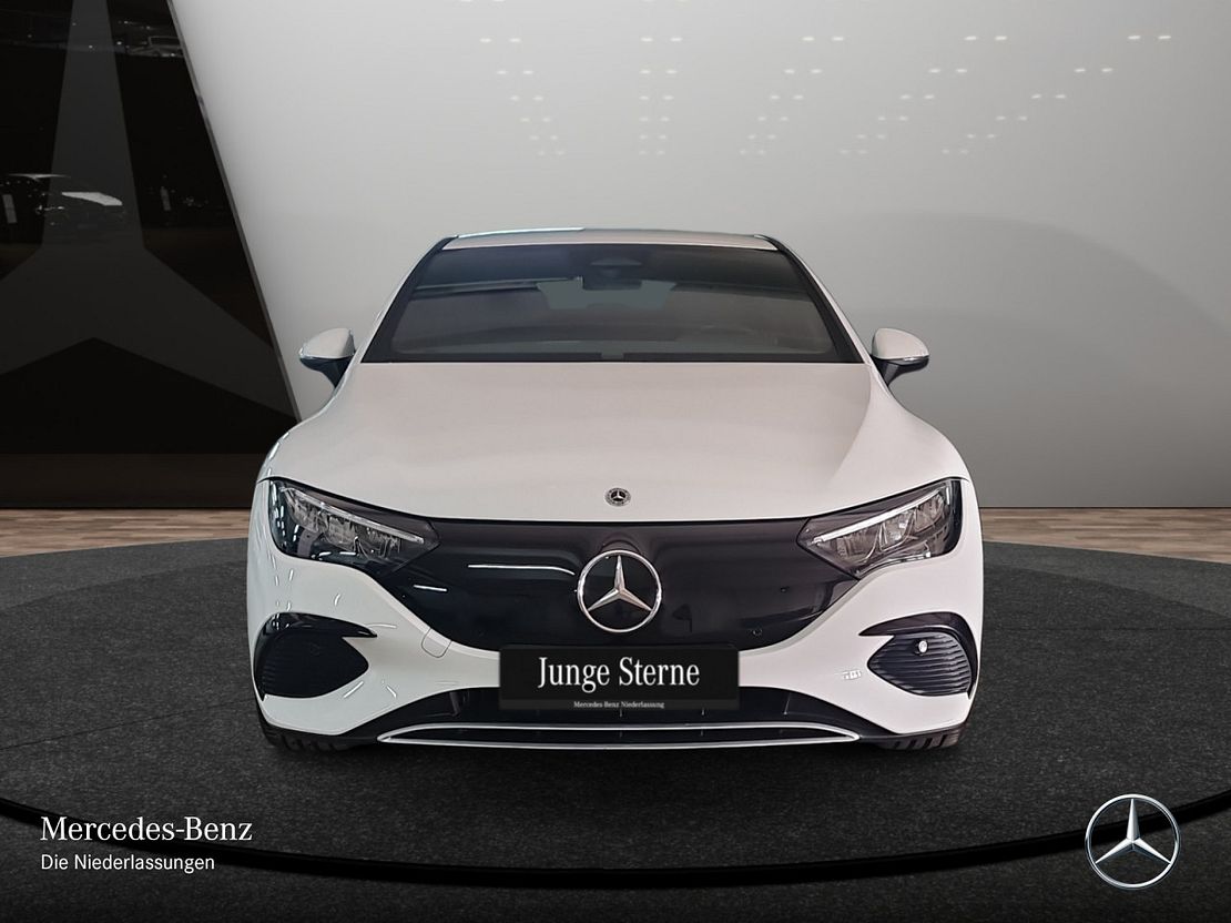 Mercedes-Benz EQE 300 Sedan