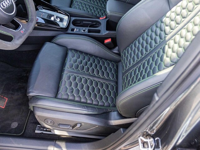 Audi RS3 Quattro S-Tronic Sedan