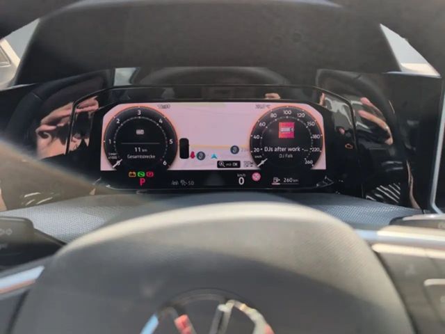 Volkswagen Golf 2.0 TDI Golf VIII Style