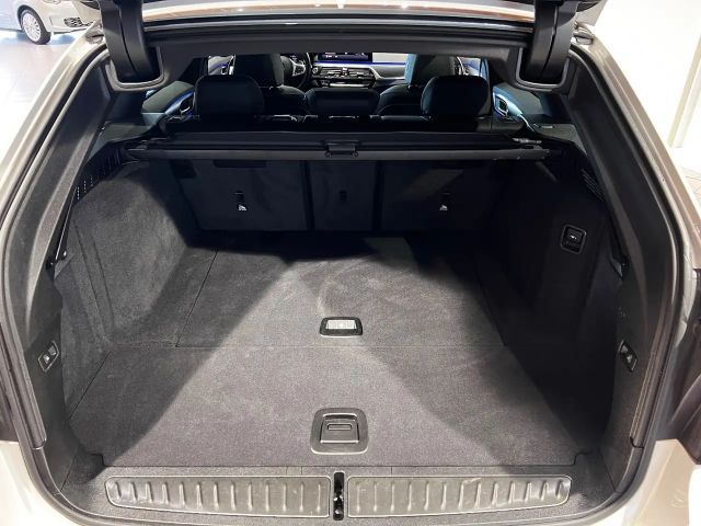 BMW 540 540d M-Sport Touring xDrive