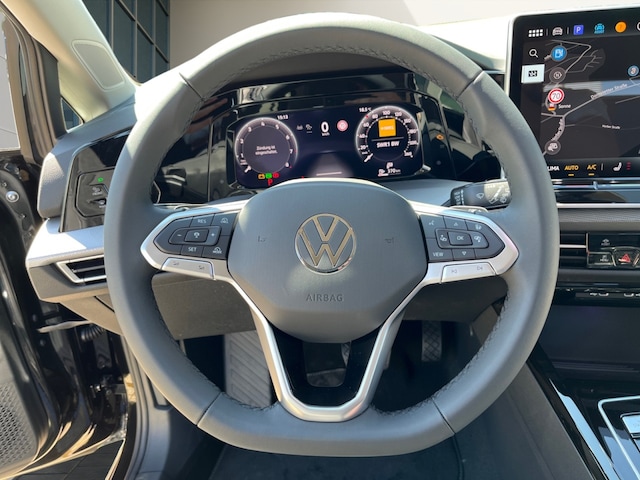 Volkswagen Golf Style