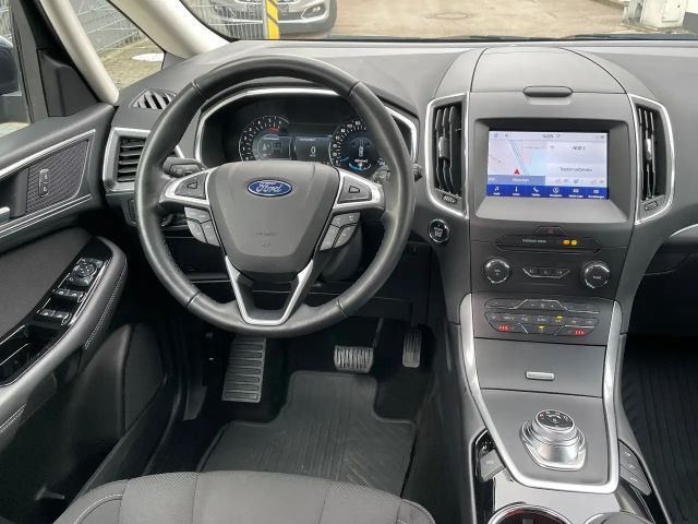Ford S-Max Titanium