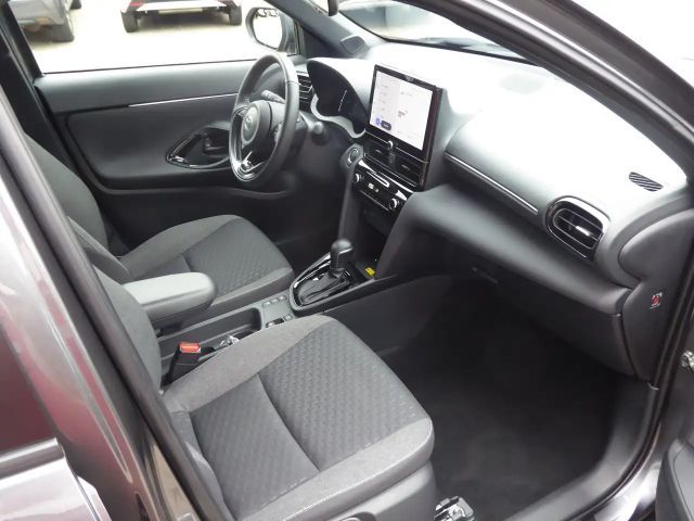 Toyota Yaris Cross 1.5H Teamplayer+Winter+Safety-Paket