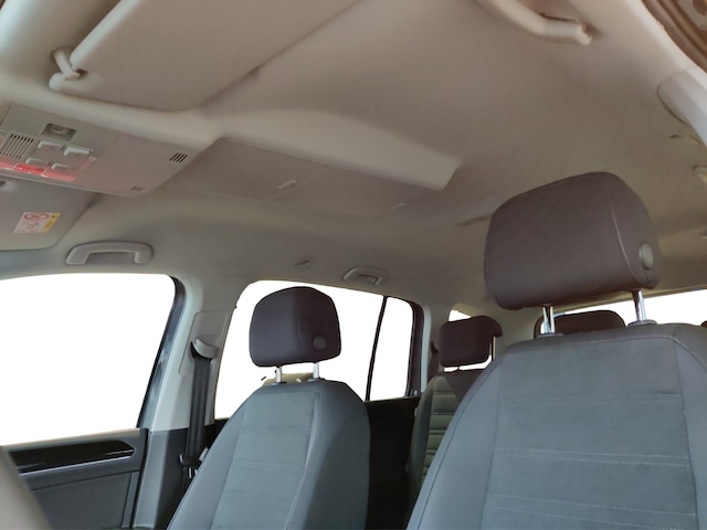 Volkswagen Touran 1.5 TSI DSG R-Line