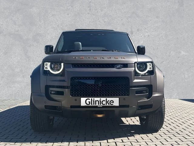 Land Rover Defender 110