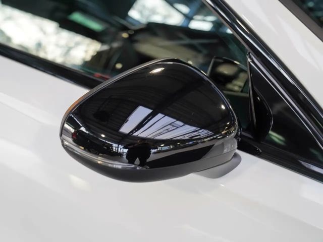 Mercedes-Benz A 250 A 250 e AMG Line