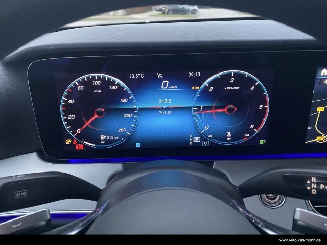 Mercedes-Benz E 200 E 200 d Sedan