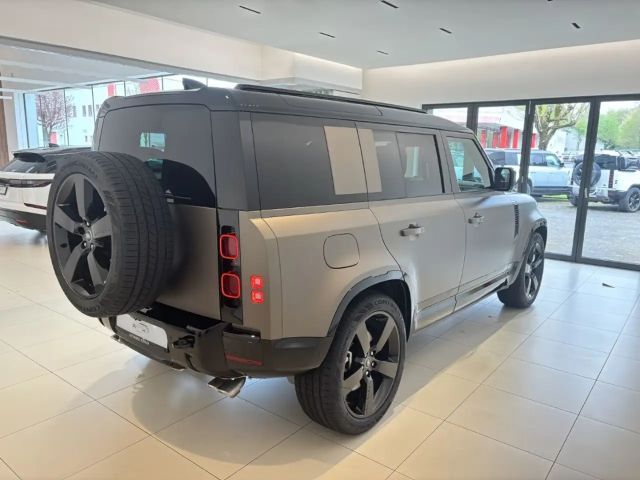 Land Rover Defender 110 Dynamic HSE
