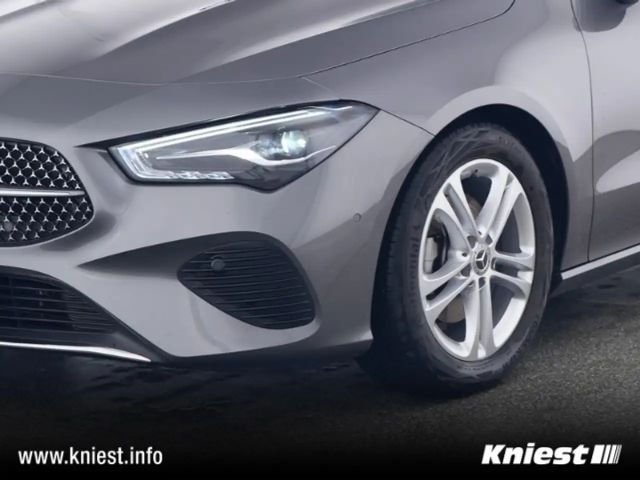 Mercedes-Benz CLA 180 Progressive