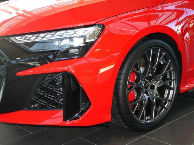 Audi RS3 S-Tronic Sedan Sportback