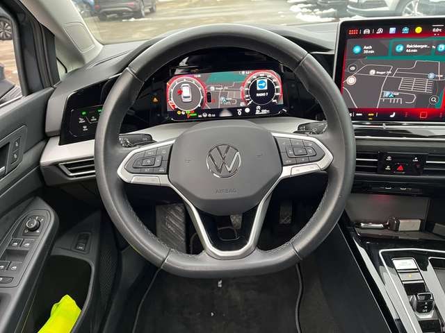 Volkswagen Golf DSG Style Variant