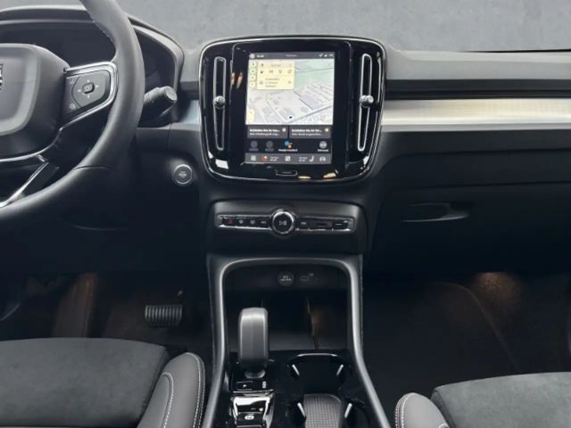 Volvo XC40 Dark Plus