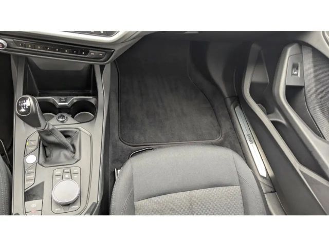 BMW 118 118i 5-deurs Sedan