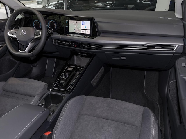 Volkswagen Golf 2.0 TDI DSG Style Variant