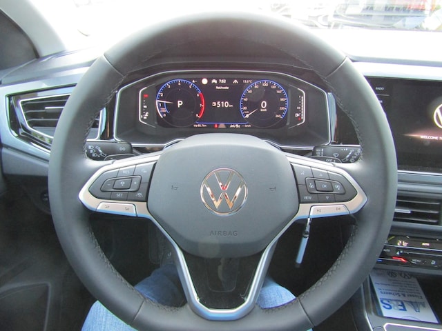 Volkswagen Polo 1.0 TSI DSG IQ.Drive
