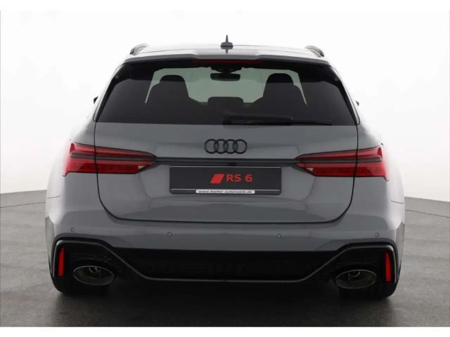 Audi RS6 Avant Quattro