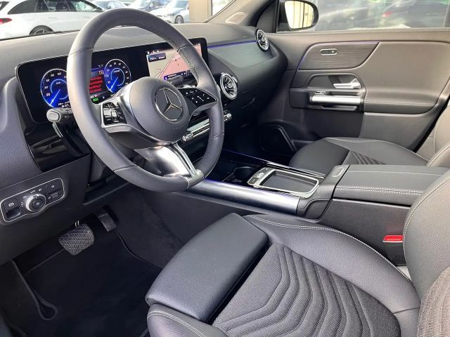 Mercedes-Benz EQA 300 4MATIC