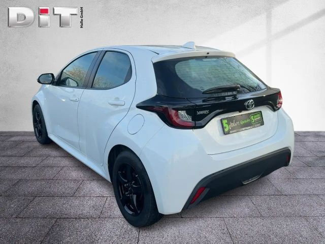 Toyota Yaris 1.0 VVT-i Comfort Hatchback