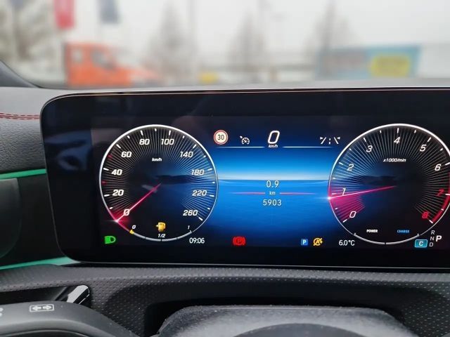 Mercedes-Benz CLA 200 AMG Line Coupé