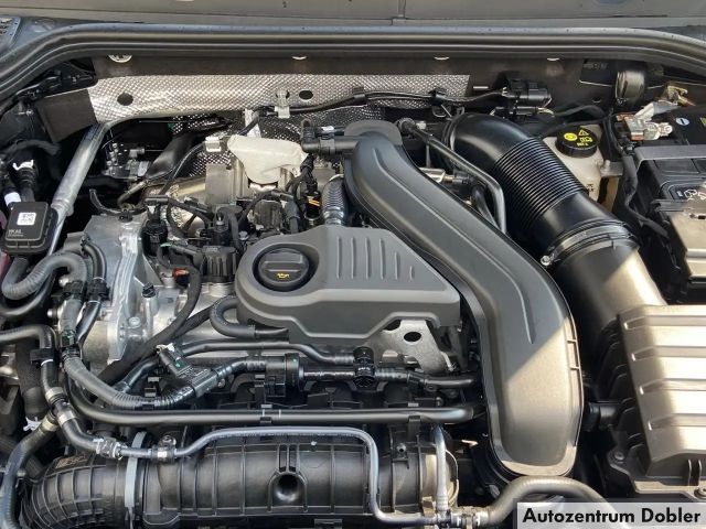 Volkswagen Golf 1.5 eTSI DSG Golf VIII