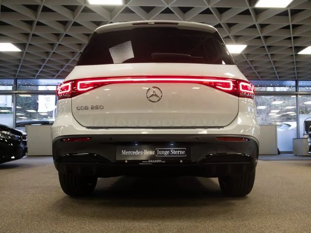 Mercedes-Benz EQB 250 AMG Line