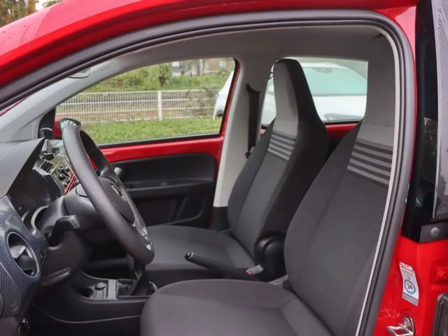 Volkswagen up! Move Move up!