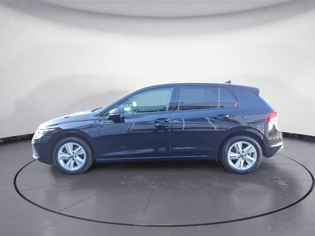 Volkswagen Golf Life Plus