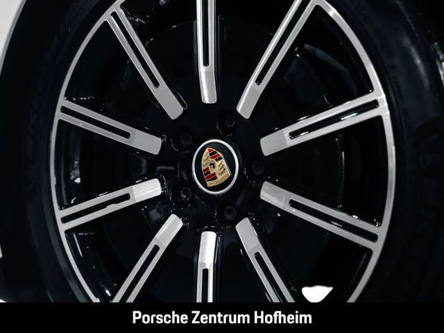 Porsche Taycan BOSE Luftfederung Rückfahrkamera 20-Zoll