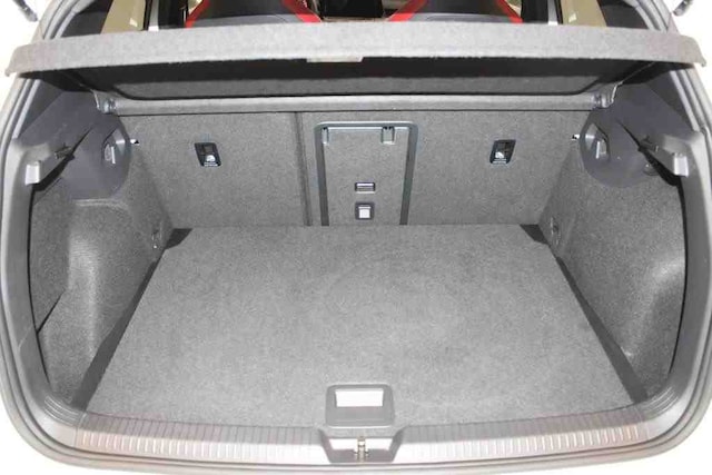 Volkswagen Golf 2.0 TSI GTI IQ.Drive