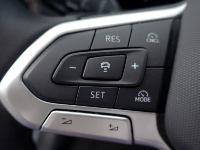 Volkswagen Passat 1.5 eTSI Business DSG