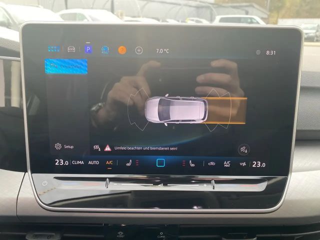 Volkswagen Golf 4Me TSI