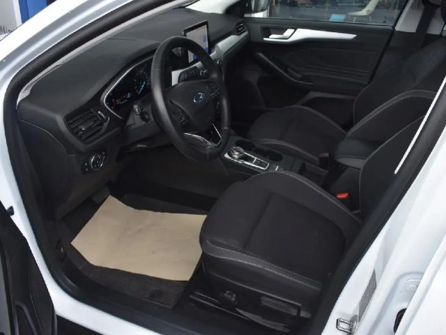 Ford Focus Cool & Connect