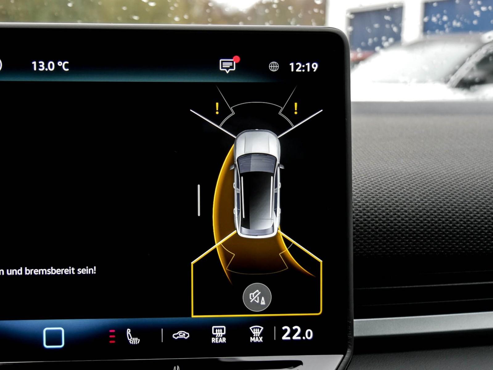 Volkswagen T-Roc 1.5 eTSI DSG IQ.Drive R-Line