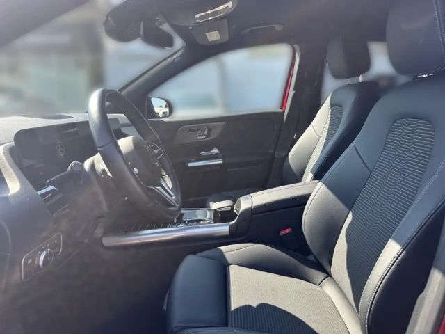 Mercedes-Benz GLA 220 GLA 220 d