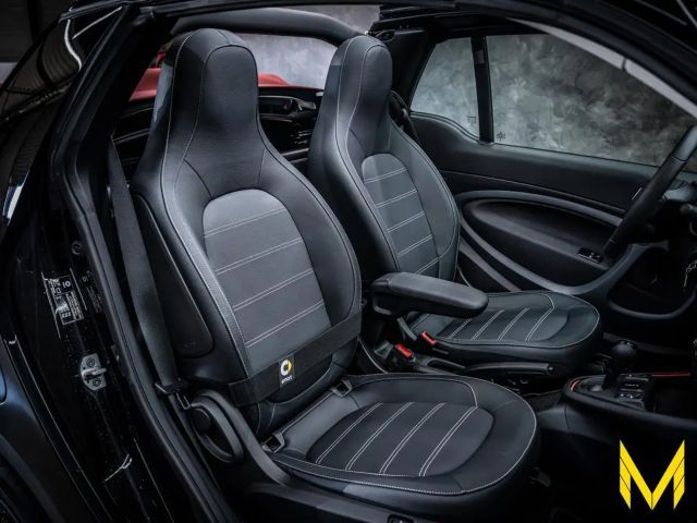 Smart EQ fortwo Cabrio JBL Prime