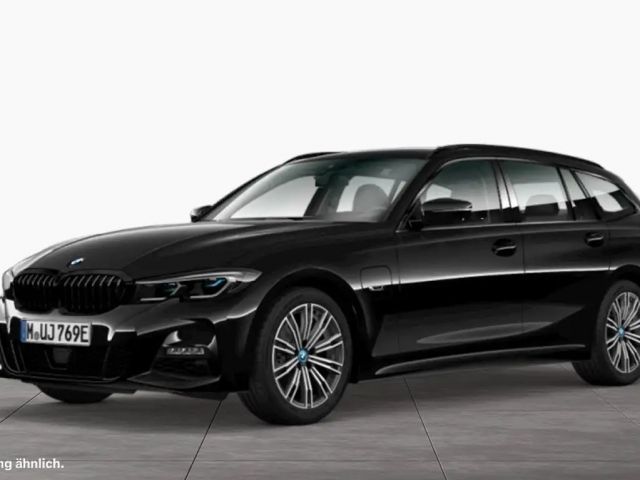 BMW 330 330e M-Sport Touring xDrive