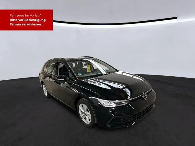 Volkswagen Golf 1.5 eTSI DSG Life Variant