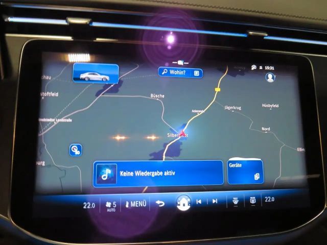 Mercedes-Benz E 220 AMG Line E 220 d Sedan