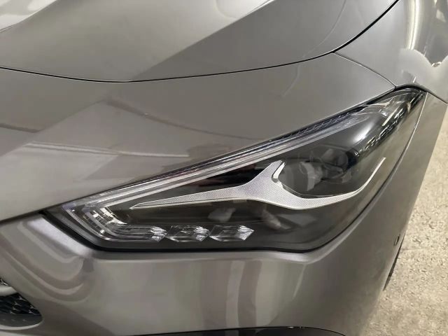 Mercedes-Benz CLA 180 AMG Line Coupé