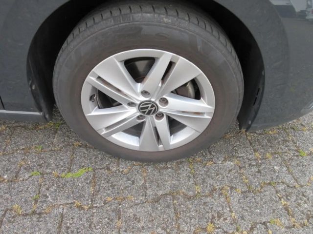 Volkswagen Golf DSG Life