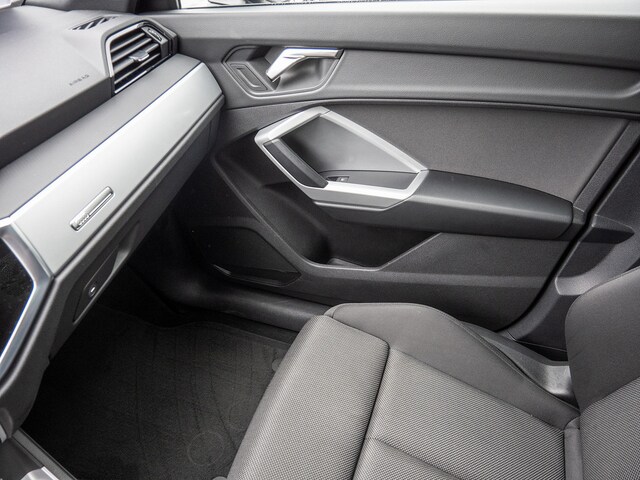 Audi Q3 35 TDI S-Tronic