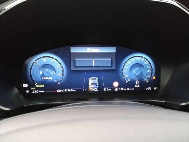 Ford Kuga Plug in Hybrid ST Line X