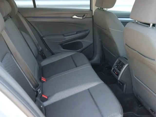 Volkswagen Golf Active